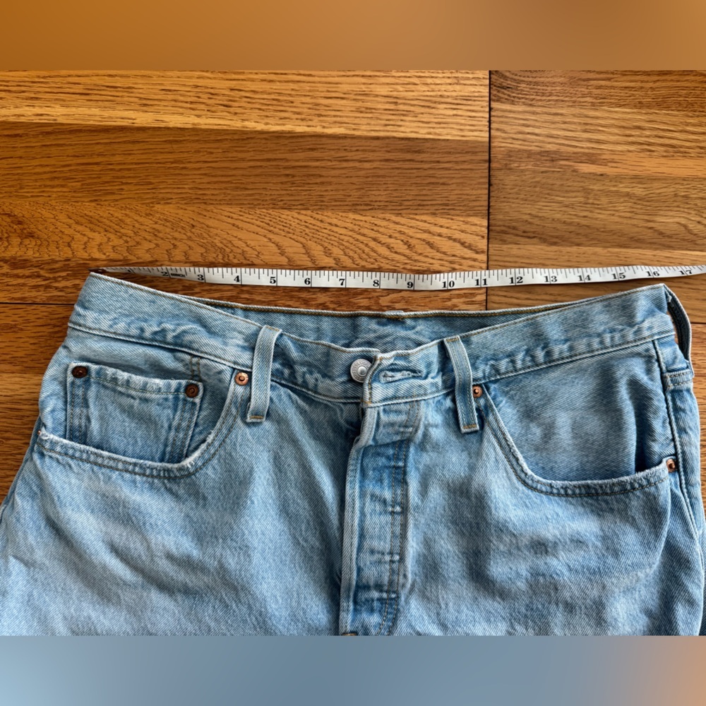 Levi's Distressed 501 Button Fly Light Blue Denim Cutoff Shorts Boho Summer - Picture 9 of 9